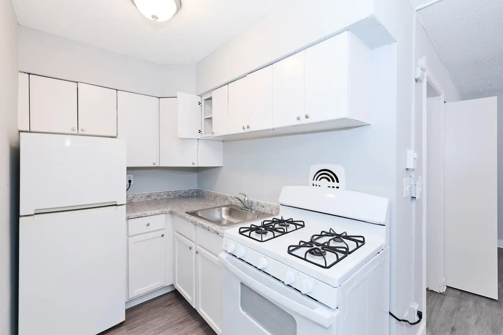 2110 Park Ave - View 7